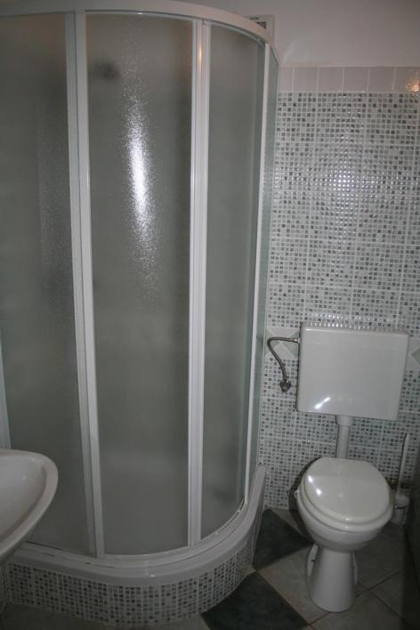 Apartmani Mladina イェルサ エクステリア 写真